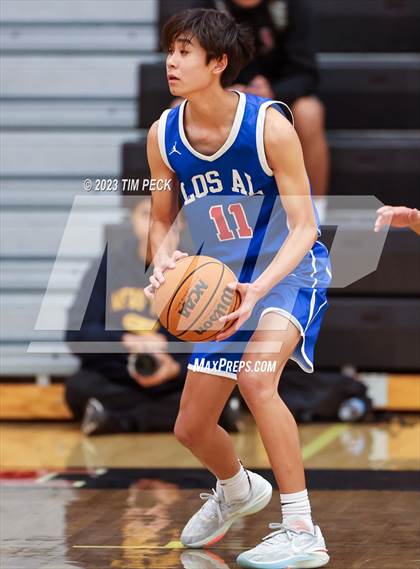 Thumbnail 3 in Mid-Pacific Institute vs. Los Alamitos photogallery.
