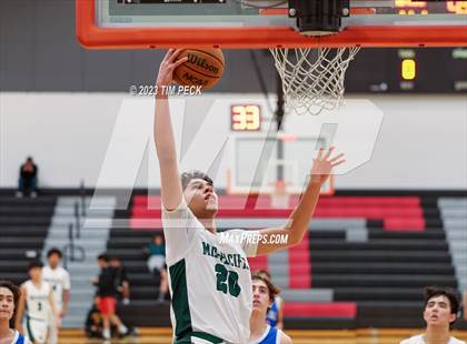 Thumbnail 3 in Mid-Pacific Institute vs. Los Alamitos photogallery.