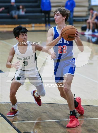 Thumbnail 2 in Mid-Pacific Institute vs. Los Alamitos photogallery.