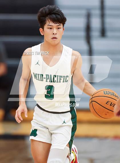 Thumbnail 2 in Mid-Pacific Institute vs. Los Alamitos photogallery.