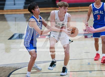 Thumbnail 3 in Mid-Pacific Institute vs. Los Alamitos photogallery.