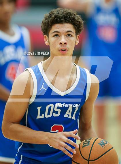 Thumbnail 2 in Mid-Pacific Institute vs. Los Alamitos photogallery.