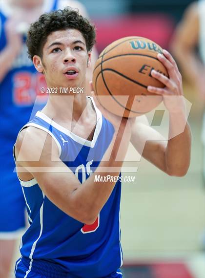 Thumbnail 2 in Mid-Pacific Institute vs. Los Alamitos photogallery.