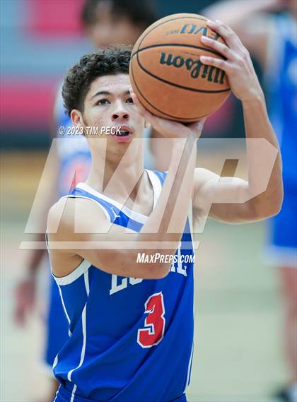 Thumbnail 1 in Mid-Pacific Institute vs. Los Alamitos photogallery.