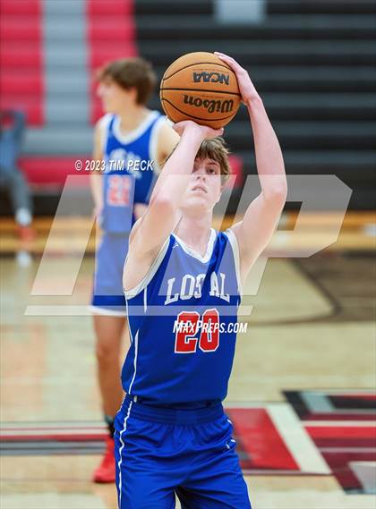 Thumbnail 1 in Mid-Pacific Institute vs. Los Alamitos photogallery.
