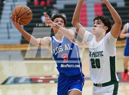 Thumbnail 2 in Mid-Pacific Institute vs. Los Alamitos photogallery.