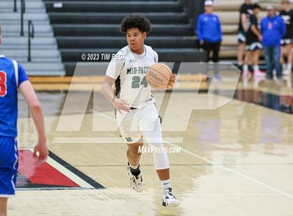 Thumbnail 3 in Mid-Pacific Institute vs. Los Alamitos photogallery.
