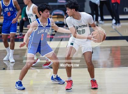 Thumbnail 3 in Mid-Pacific Institute vs. Los Alamitos photogallery.