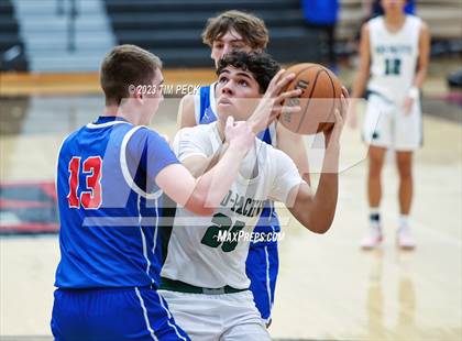 Thumbnail 3 in Mid-Pacific Institute vs. Los Alamitos photogallery.