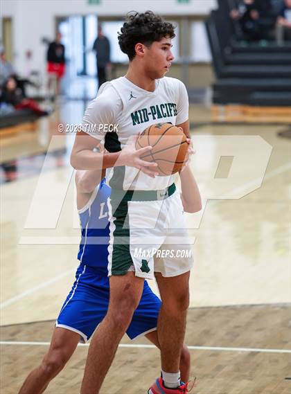 Thumbnail 3 in Mid-Pacific Institute vs. Los Alamitos photogallery.