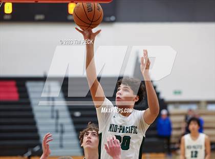 Thumbnail 3 in Mid-Pacific Institute vs. Los Alamitos photogallery.