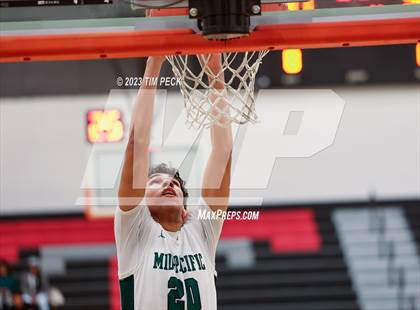 Thumbnail 2 in Mid-Pacific Institute vs. Los Alamitos photogallery.