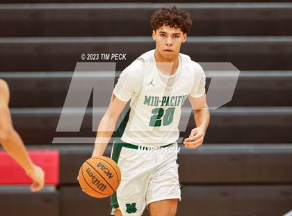 Thumbnail 2 in Mid-Pacific Institute vs. Los Alamitos photogallery.