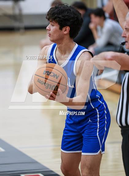Thumbnail 1 in Mid-Pacific Institute vs. Los Alamitos photogallery.