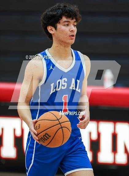 Thumbnail 3 in Mid-Pacific Institute vs. Los Alamitos photogallery.