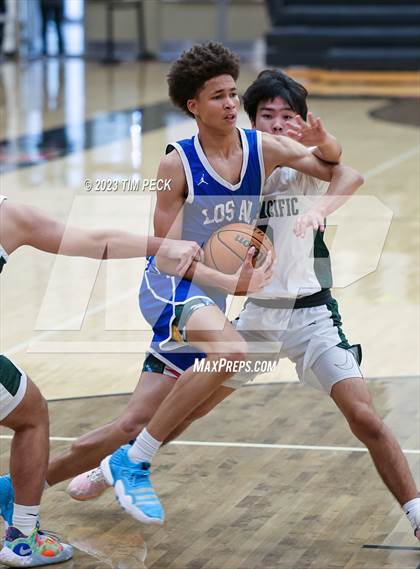 Thumbnail 1 in Mid-Pacific Institute vs. Los Alamitos photogallery.