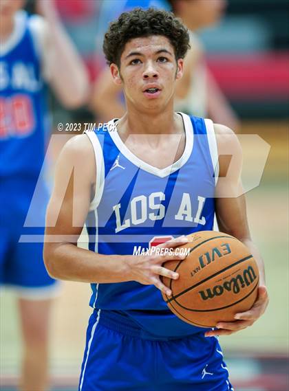 Thumbnail 3 in Mid-Pacific Institute vs. Los Alamitos photogallery.