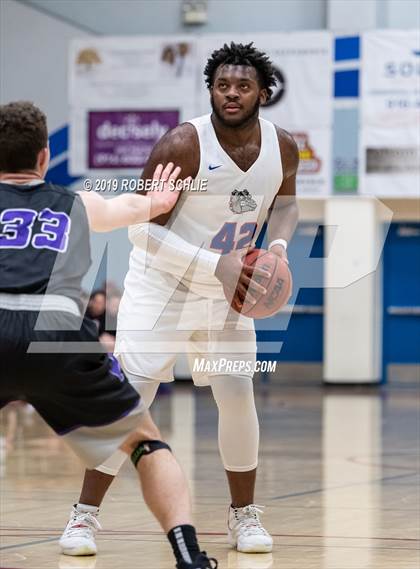 Thumbnail 1 in Folsom vs. Franklin (CIF SJS D1 Playoff) photogallery.