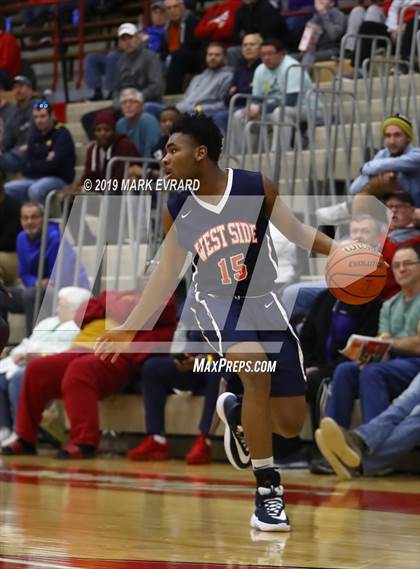 Thumbnail 1 in Hamilton Southeastern vs. Gary West Side photogallery.