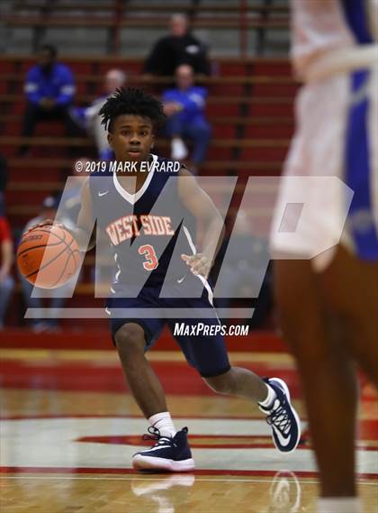 Thumbnail 1 in Hamilton Southeastern vs. Gary West Side photogallery.