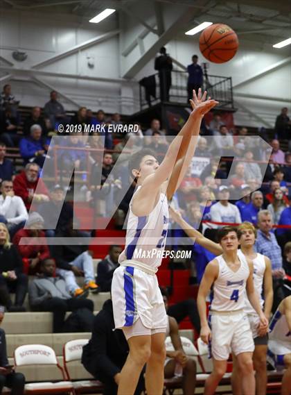 Thumbnail 1 in Hamilton Southeastern vs. Gary West Side photogallery.