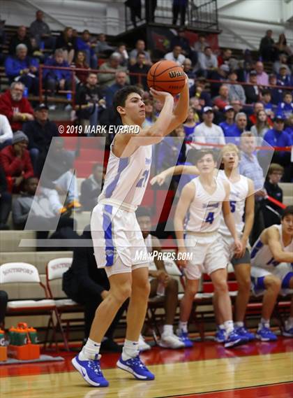 Thumbnail 1 in Hamilton Southeastern vs. Gary West Side photogallery.