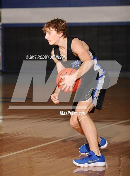 Thumbnail 2 in Tompkins vs Hebron (McDonald's Texas Invitational) photogallery.