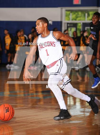 Thumbnail 1 in Tompkins vs Hebron (McDonald's Texas Invitational) photogallery.