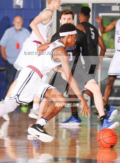 Thumbnail 2 in Tompkins vs Hebron (McDonald's Texas Invitational) photogallery.