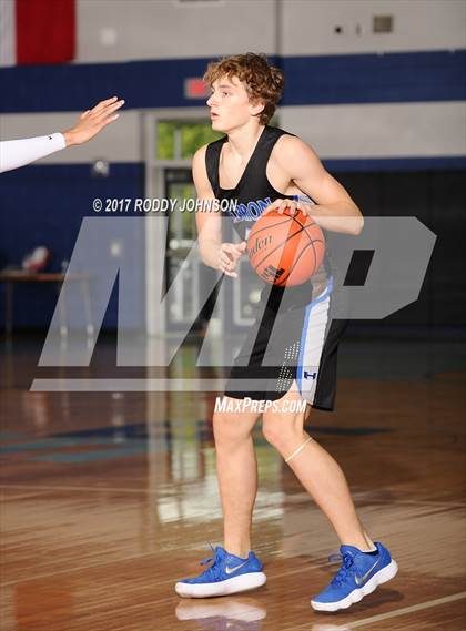 Thumbnail 1 in Tompkins vs Hebron (McDonald's Texas Invitational) photogallery.