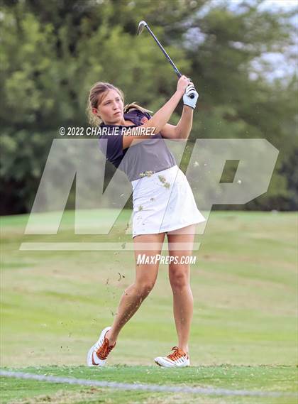Thumbnail 2 in Mountain View Invitational photogallery.