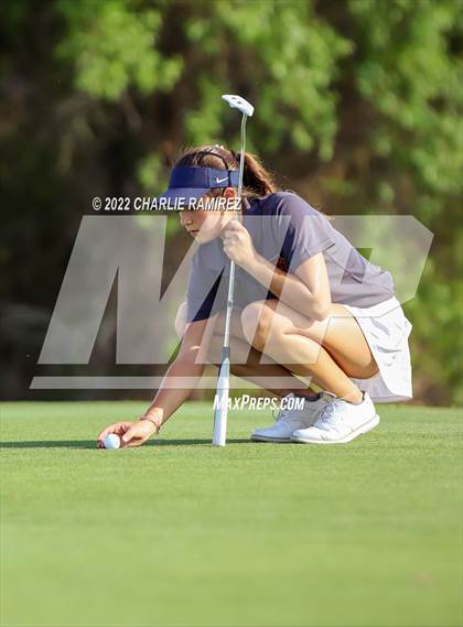 Thumbnail 2 in Mountain View Invitational photogallery.