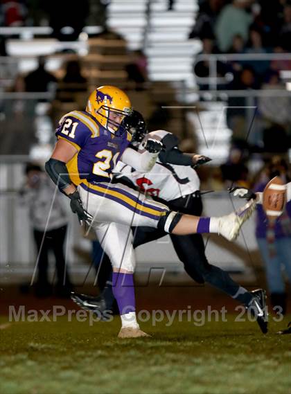Thumbnail 2 in Salesian @ Middletown (CIF NCS D5 Semifinal) photogallery.