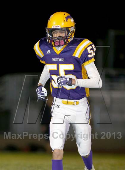 Thumbnail 2 in Salesian @ Middletown (CIF NCS D5 Semifinal) photogallery.