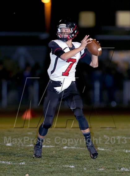 Thumbnail 3 in Salesian @ Middletown (CIF NCS D5 Semifinal) photogallery.