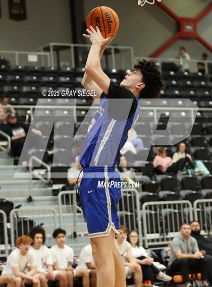 Thumbnail 3 in Deer Creek @ Mustang photogallery.