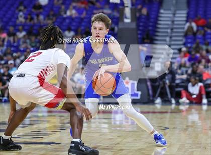 Thumbnail 1 in Hitchcock vs. Childress (UIL 3A Basketball State Final) photogallery.