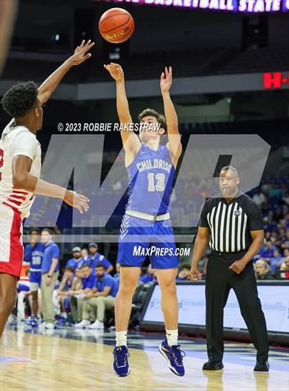 Thumbnail 1 in Hitchcock vs. Childress (UIL 3A Basketball State Final) photogallery.