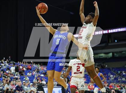 Thumbnail 3 in Hitchcock vs. Childress (UIL 3A Basketball State Final) photogallery.