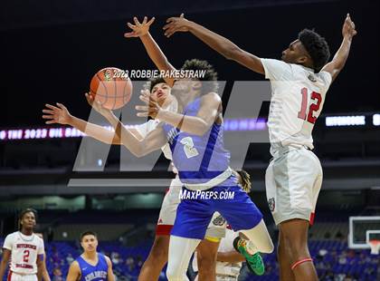 Thumbnail 2 in Hitchcock vs. Childress (UIL 3A Basketball State Final) photogallery.