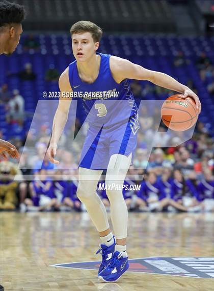Thumbnail 2 in Hitchcock vs. Childress (UIL 3A Basketball State Final) photogallery.