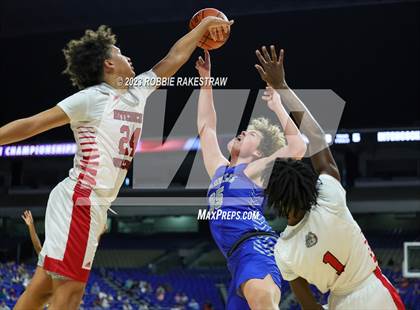 Thumbnail 3 in Hitchcock vs. Childress (UIL 3A Basketball State Final) photogallery.