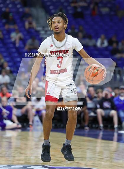 Thumbnail 3 in Hitchcock vs. Childress (UIL 3A Basketball State Final) photogallery.