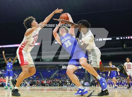 Thumbnail 1 in Hitchcock vs. Childress (UIL 3A Basketball State Final) photogallery.