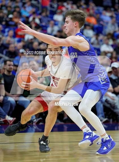 Thumbnail 2 in Hitchcock vs. Childress (UIL 3A Basketball State Final) photogallery.