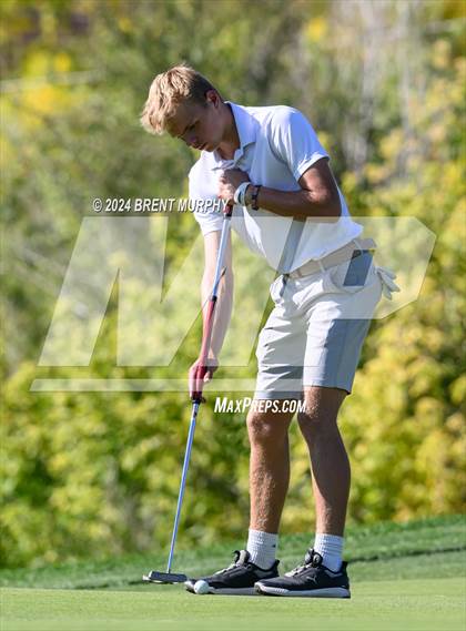Thumbnail 2 in CHSAA 2A Finals - Day 1 photogallery.