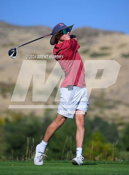 Thumbnail 2 in CHSAA 2A Finals - Day 1 photogallery.