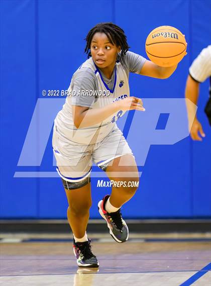 Thumbnail 3 in Garinger @ Mooresville photogallery.