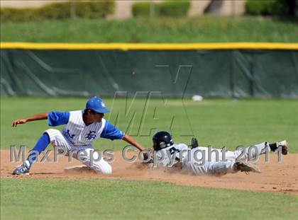 Thumbnail 3 in Pioneer Valley vs El Rancho photogallery.