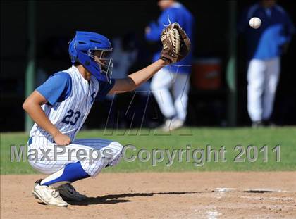 Thumbnail 3 in Pioneer Valley vs El Rancho photogallery.